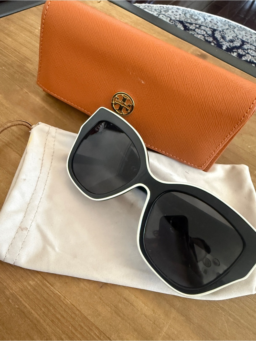 Tory Burch Black Sunglasses with White Trim and Orange Logo Case